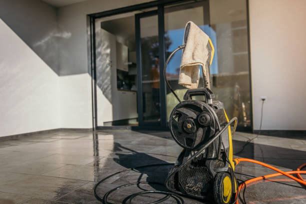 Best Animal Enclosure Cleaning  in Maysville, MO